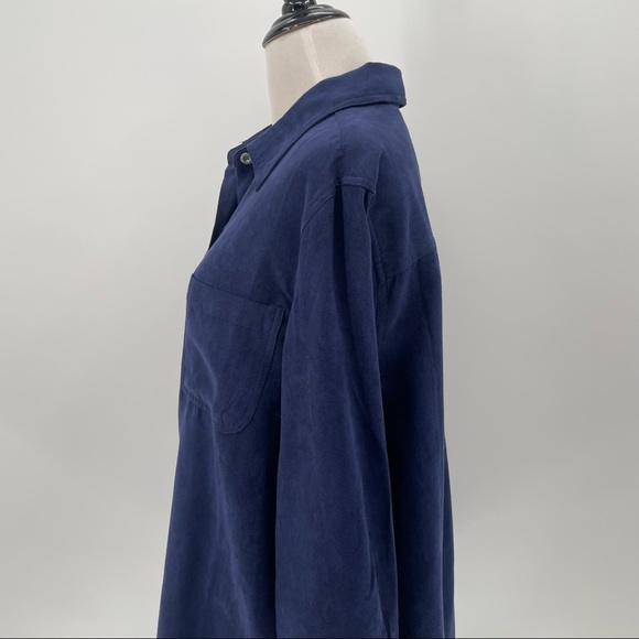 Woman Within Woman’s Blouse - Picture 3 of 5